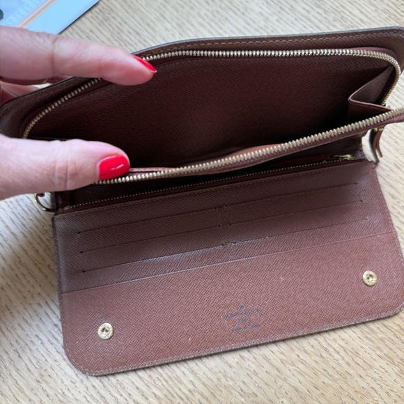 Louis Vuitton wallet - Picture 2 of 5